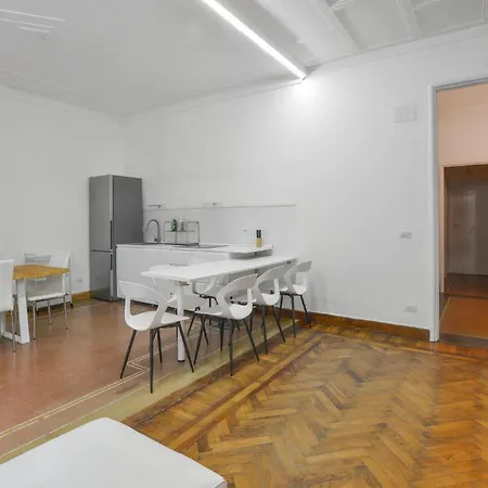 Pet Friendly In With Kitchen