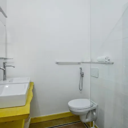 Pet Friendly In With Kitchen Apartment Genoa